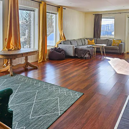 דירה 3 Bedroom Awesome In Vinje *