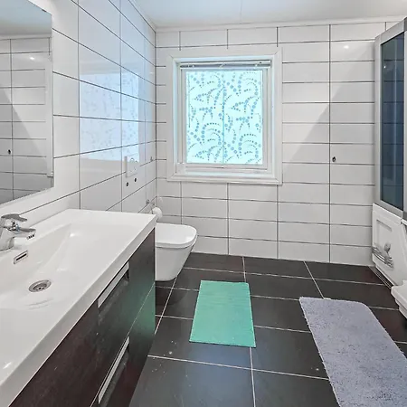 3 Bedroom Awesome In Vinje