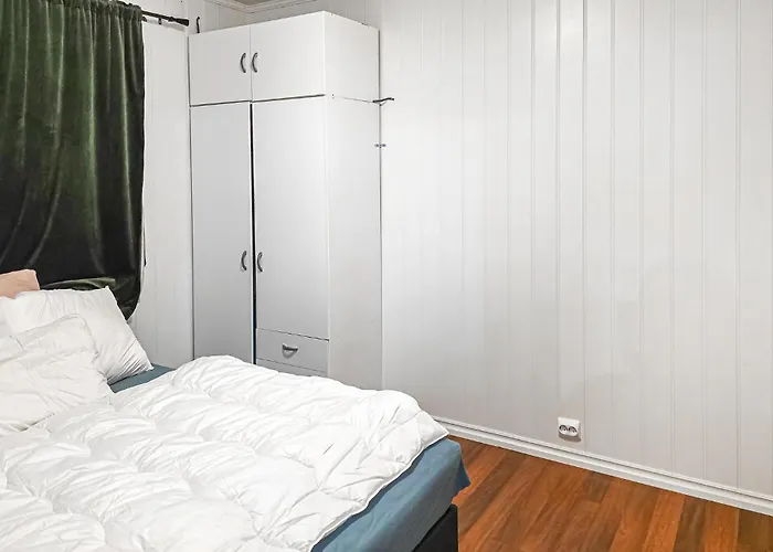 3 Bedroom Awesome In Vinje Leilighet