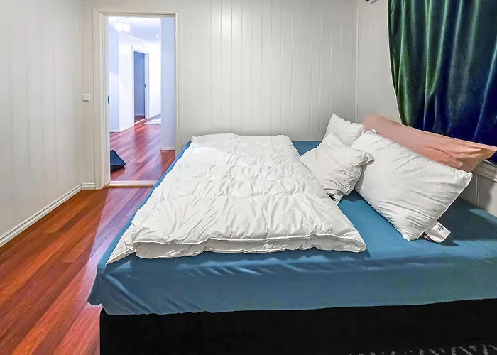 3 Bedroom Awesome In Vinje
